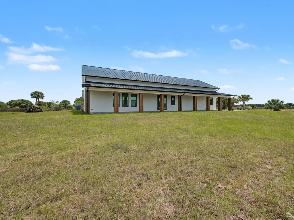 9480 Carlton Road Port St Lucie FL 34987