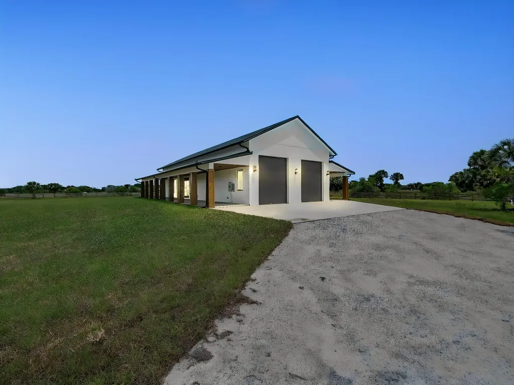 9480 Carlton Road Port St Lucie FL 34987