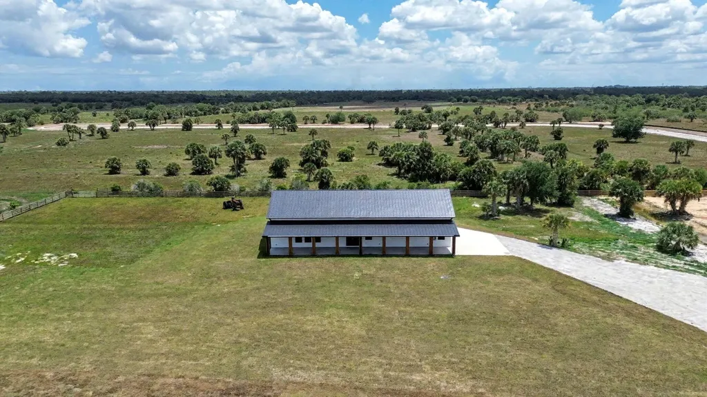 9480 Carlton Road Port St Lucie FL 34987