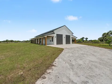 9480 Carlton Road Port St Lucie FL 34987