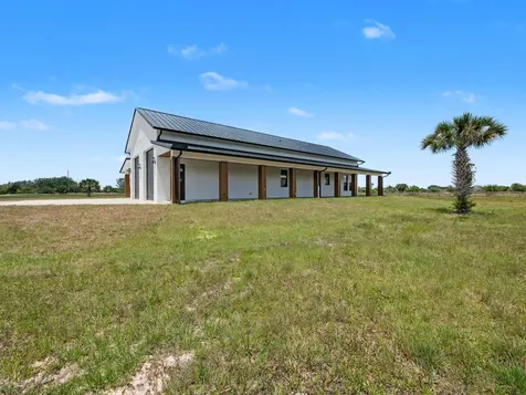 9480 Carlton Road Port St Lucie FL 34987