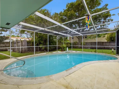 1680 NE 34th Lane Oakland Park FL 33334