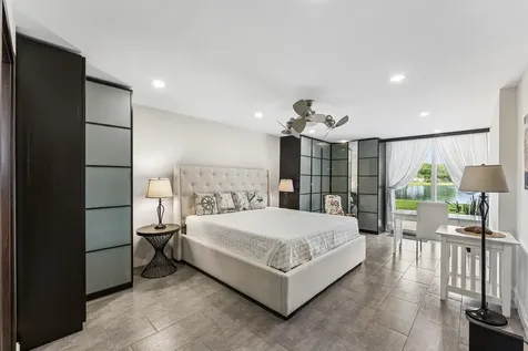 1027 Farnham O Deerfield Beach FL 33442