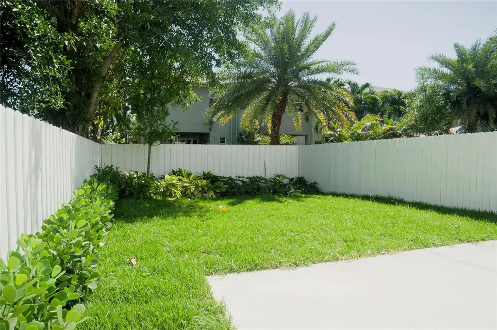 1138 NE 2nd Avenue Fort Lauderdale FL 33304
