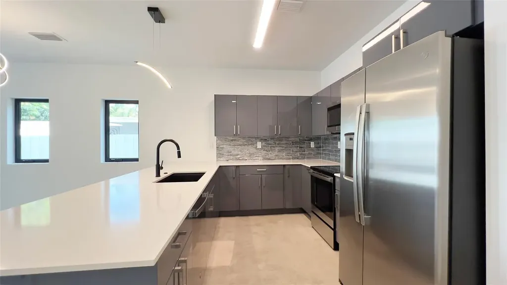 1138 NE 2nd Avenue Fort Lauderdale FL 33304