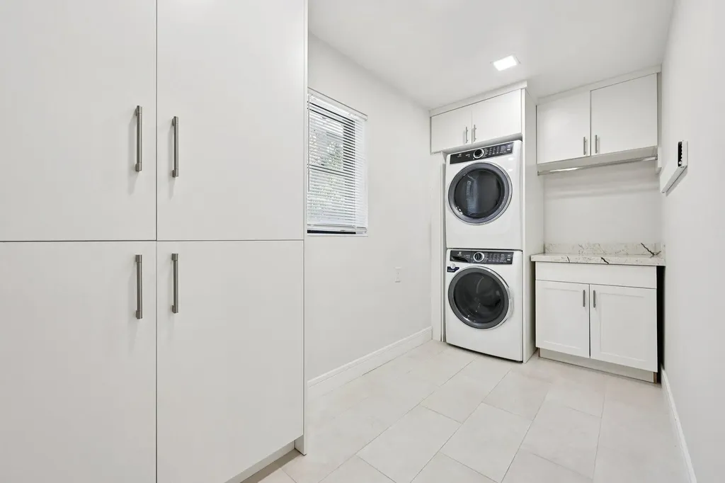 240 30th Street West Palm Beach FL 33407