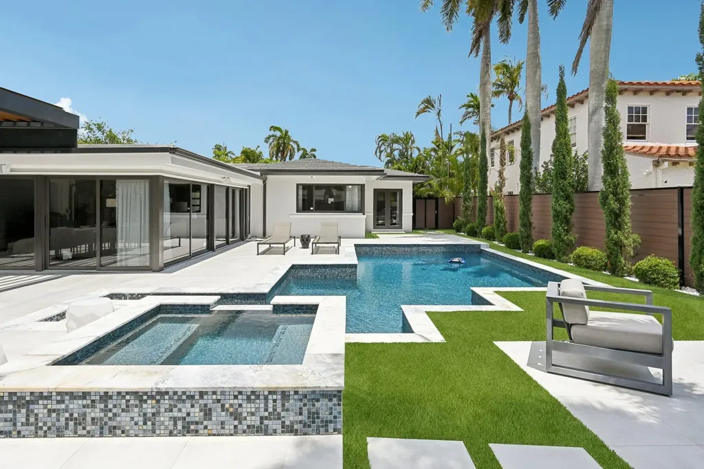 240 30th Street West Palm Beach FL 33407