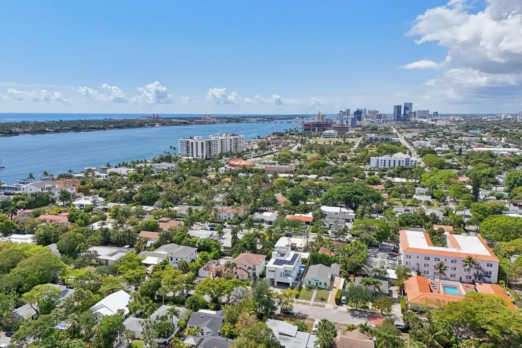 240 30th Street West Palm Beach FL 33407
