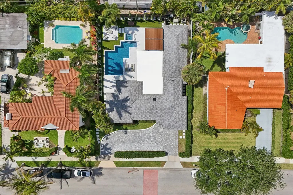 240 30th Street West Palm Beach FL 33407
