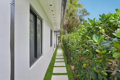 240 30th Street West Palm Beach FL 33407