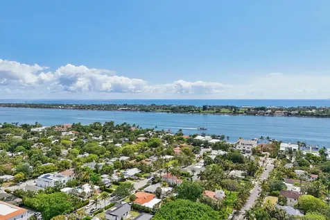 240 30th Street West Palm Beach FL 33407