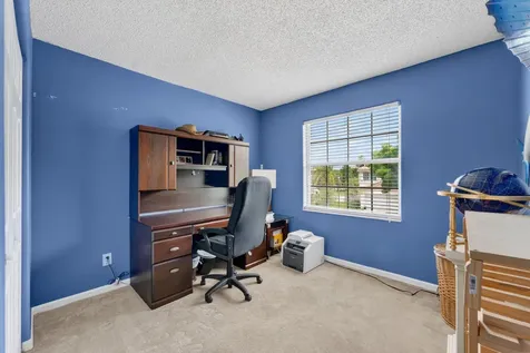 7962 N Silverado Circle Hollywood FL 33024