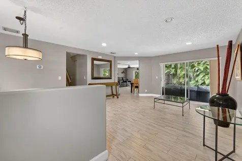 7962 N Silverado Circle Hollywood FL 33024