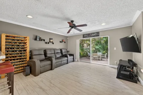 7962 N Silverado Circle Hollywood FL 33024