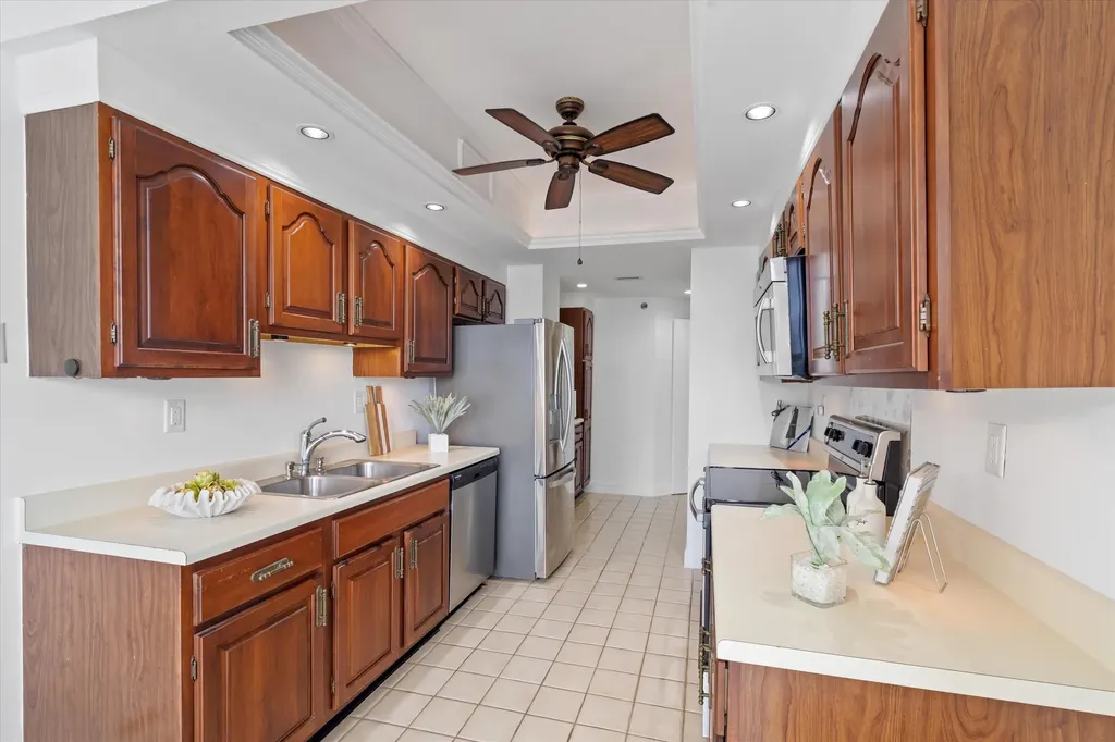 1300 S Ocean Boulevard Pompano Beach FL 33062