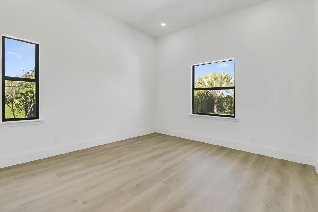 179 SE Via Terra Bella Port St Lucie FL 34952