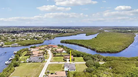 179 SE Via Terra Bella Port St Lucie FL 34952