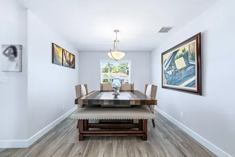 2025 SE South Buttonwood Drive Port St Lucie FL 34952