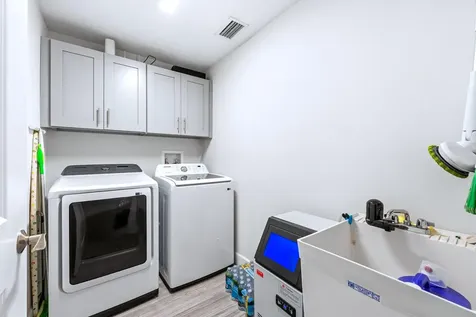 2025 SE South Buttonwood Drive Port St Lucie FL 34952