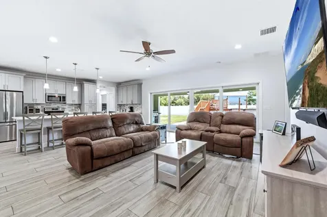 2025 SE South Buttonwood Drive Port St Lucie FL 34952