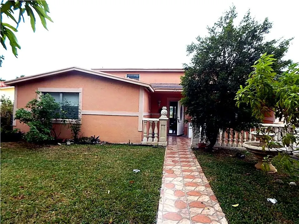 3640 NW 39th Street Lauderdale Lakes FL 33309
