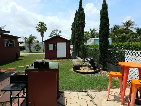 637 Dogwood Road West Palm Beach FL 33409