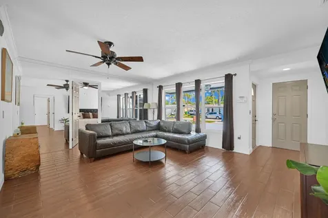 11600 NW 30th Place Sunrise FL 33323
