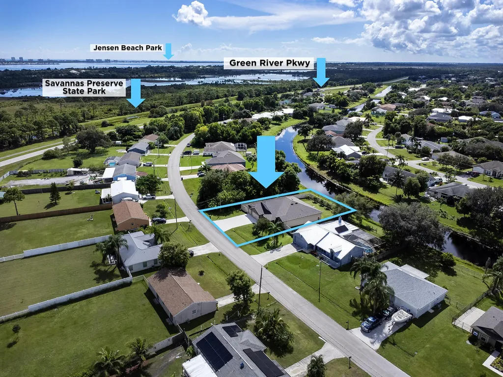 1662 SE North Blackwell Drive Port St Lucie FL 34952