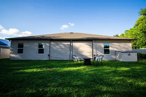 1662 SE North Blackwell Drive Port St Lucie FL 34952