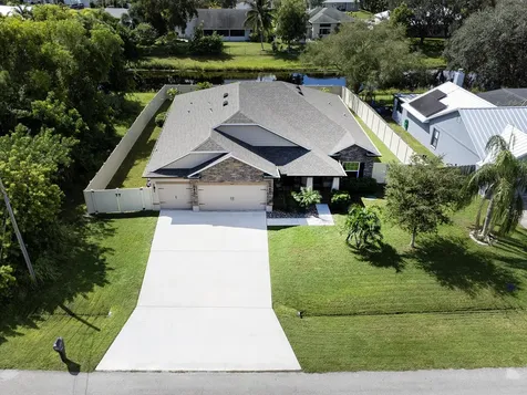 1662 SE North Blackwell Drive Port St Lucie FL 34952