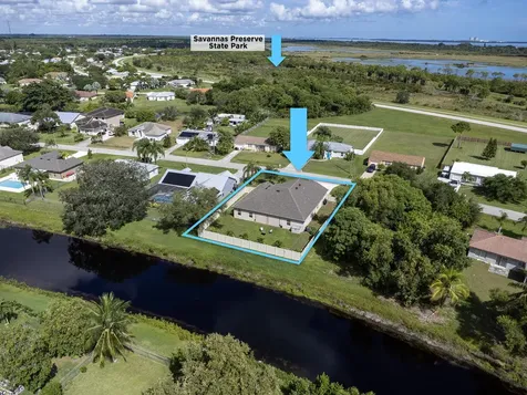 1662 SE North Blackwell Drive Port St Lucie FL 34952