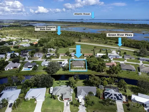 1662 SE North Blackwell Drive Port St Lucie FL 34952