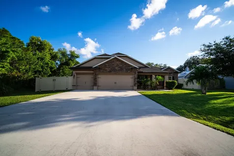 1662 SE North Blackwell Drive Port St Lucie FL 34952
