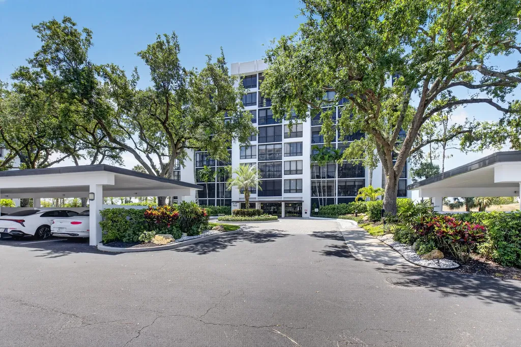 7802 Lakeside Boulevard Boca Raton FL 33434
