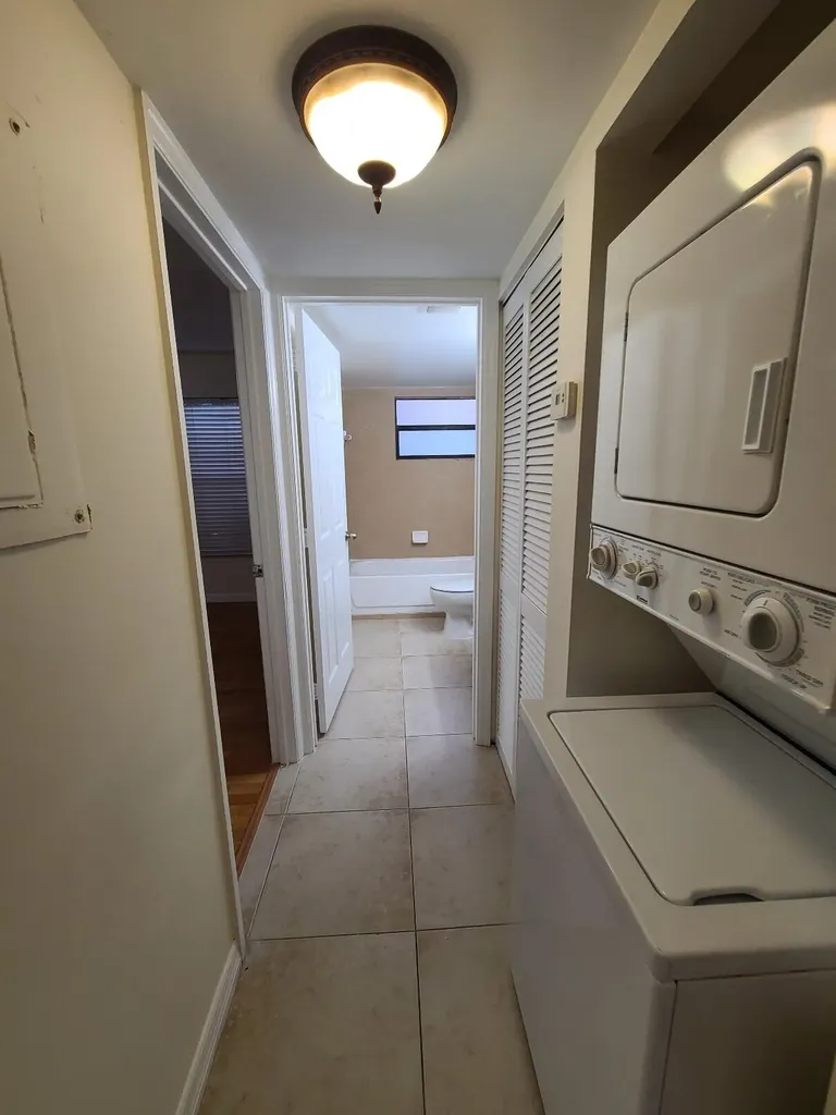 1547 Lake Crystal Drive West Palm Beach FL 33411