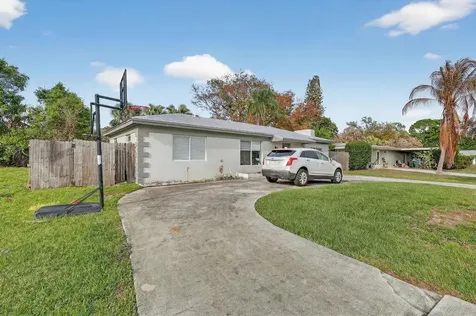 619 Ash Street Port St Lucie FL 34952