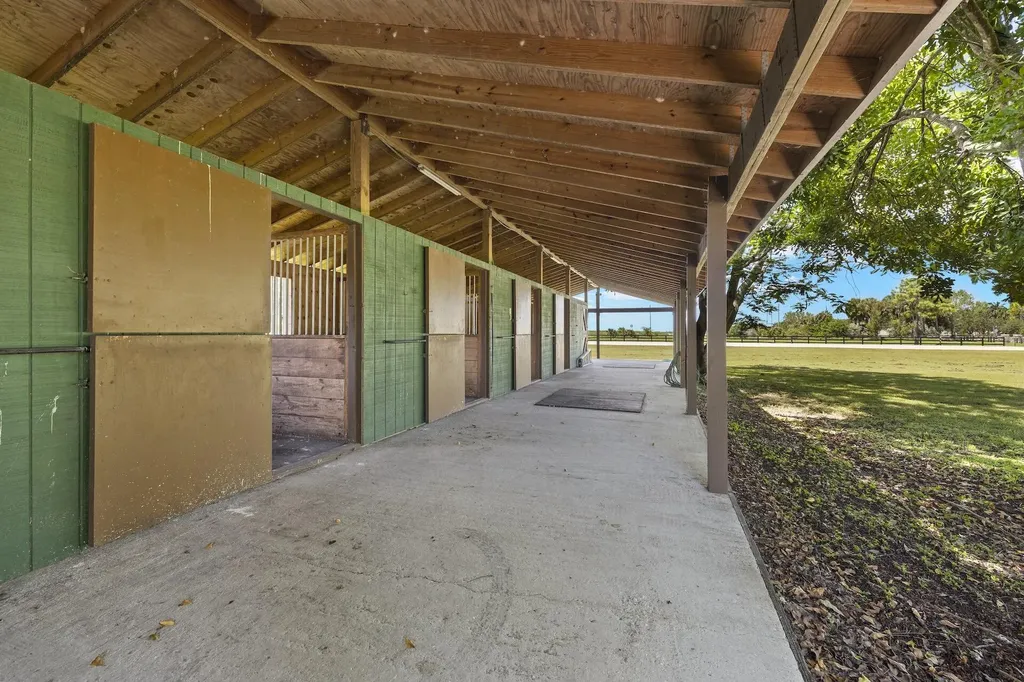 16031 Rustic Road Wellington FL 33470