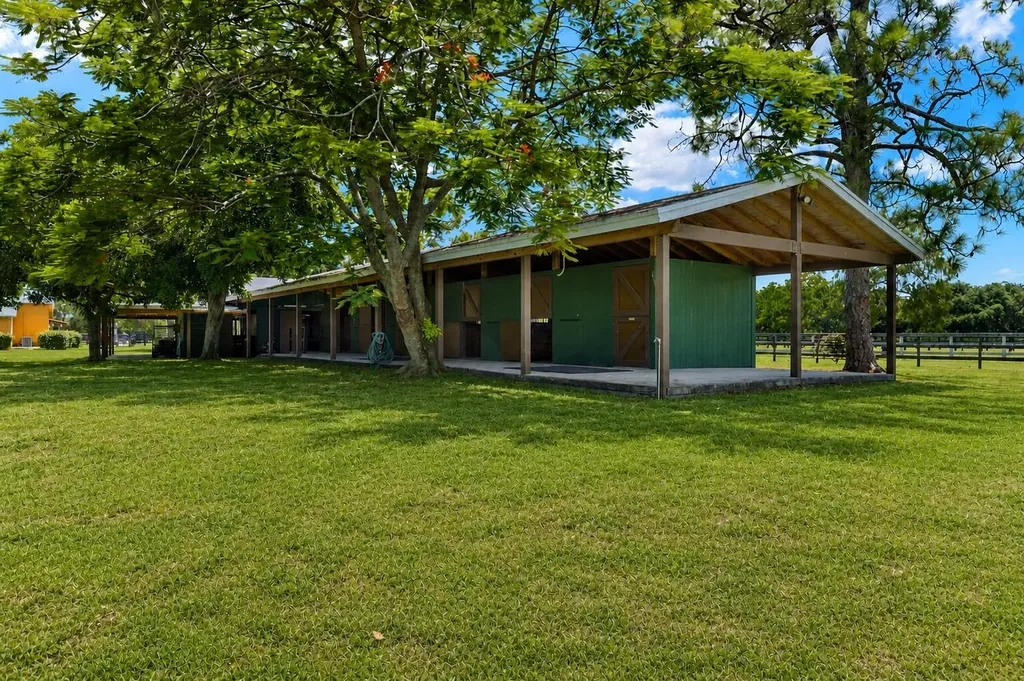 16031 Rustic Road Wellington FL 33470