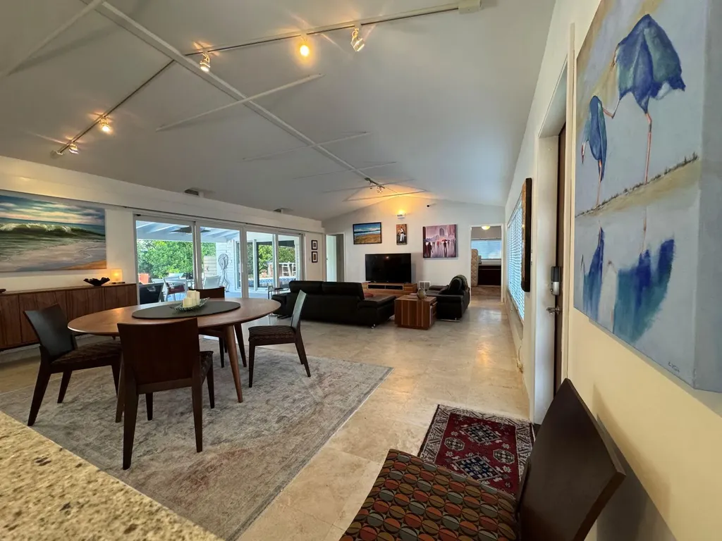2701 NE 27th Court Fort Lauderdale FL 33306