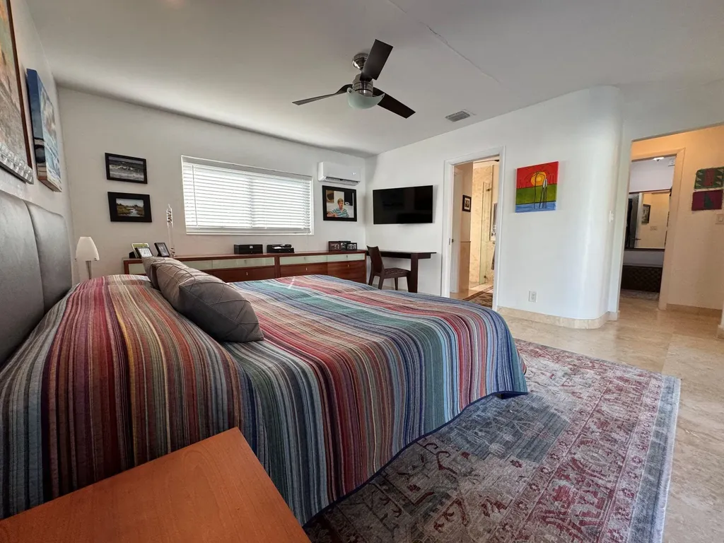 2701 NE 27th Court Fort Lauderdale FL 33306