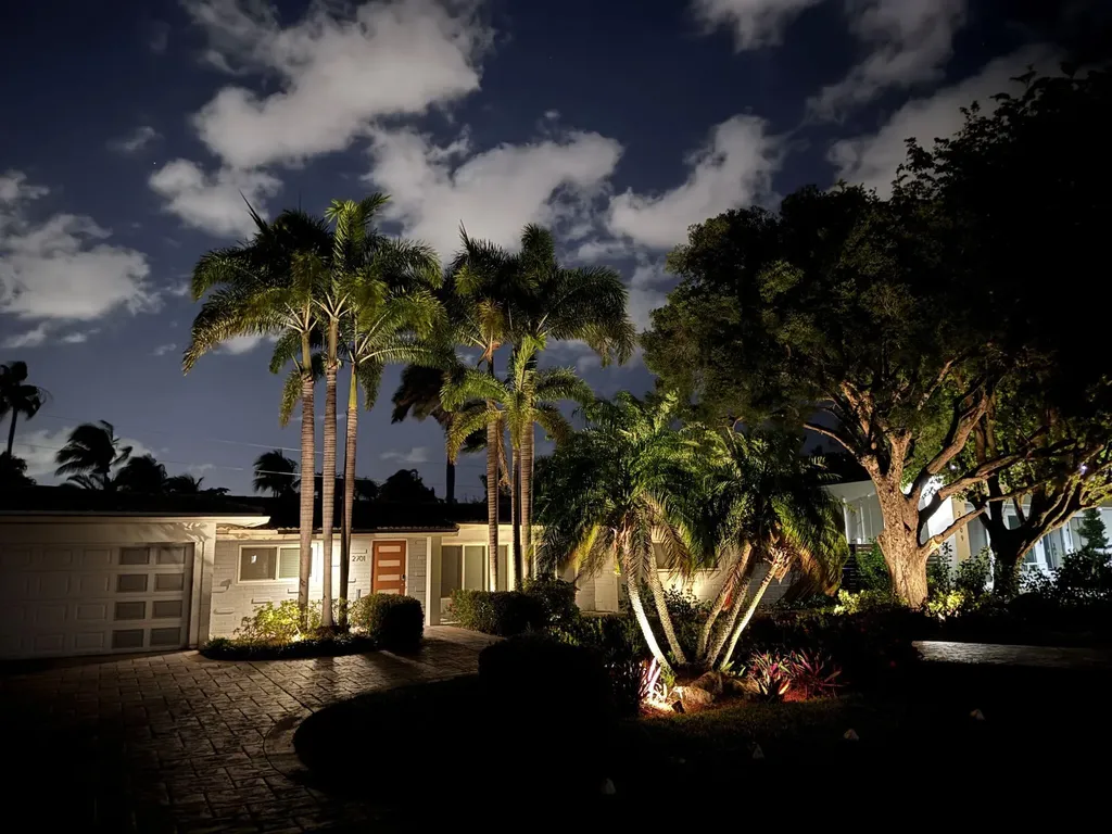2701 NE 27th Court Fort Lauderdale FL 33306