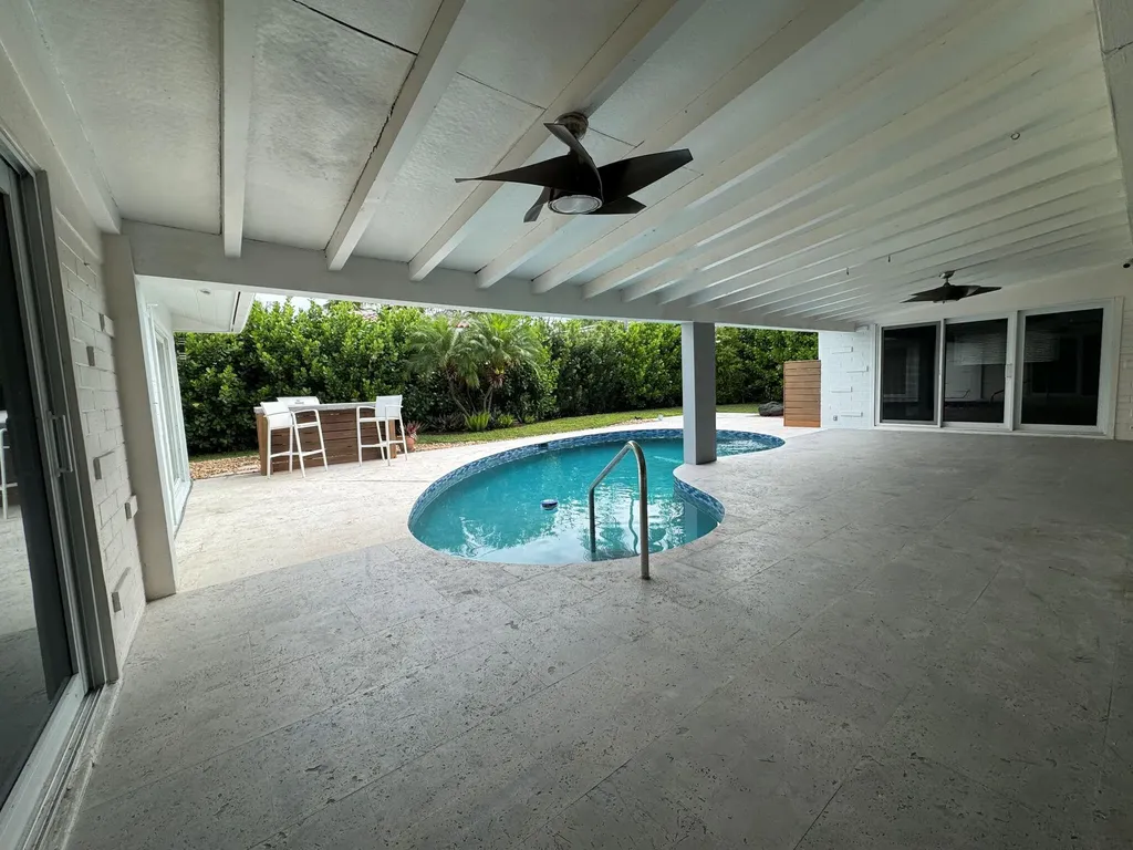 2701 NE 27th Court Fort Lauderdale FL 33306
