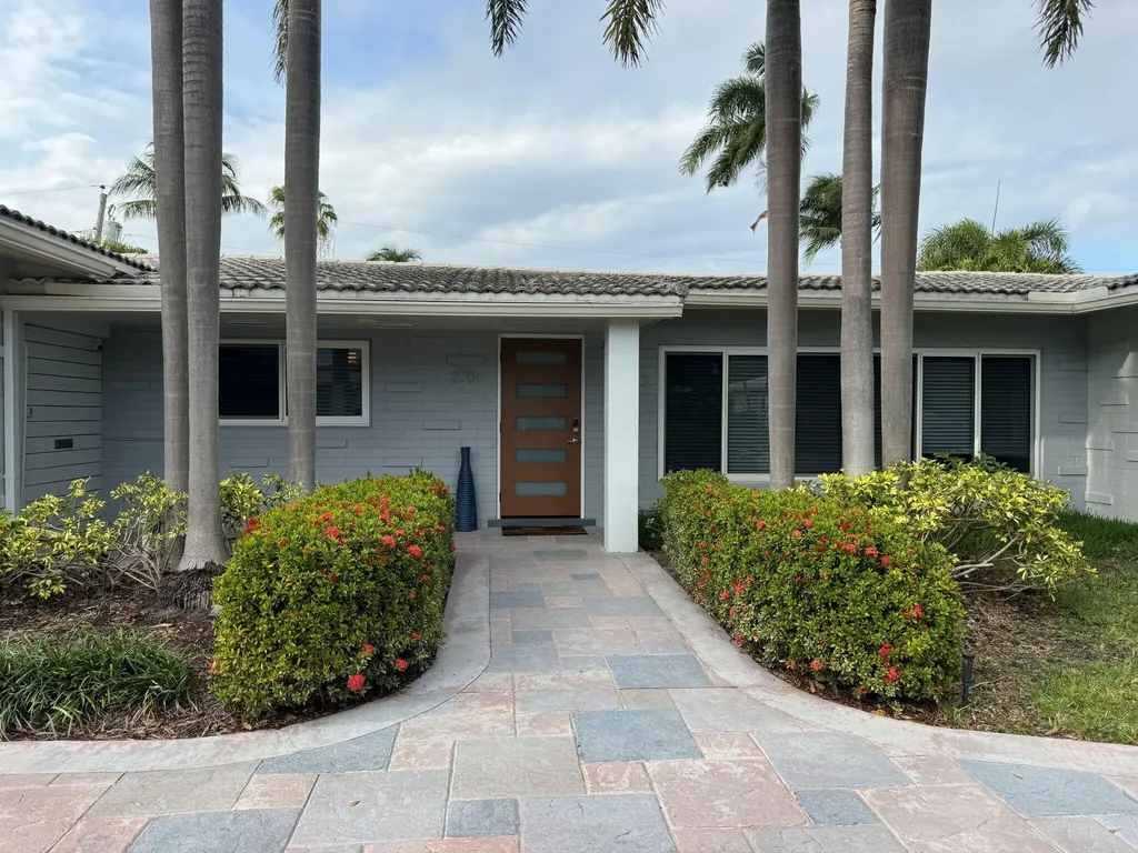2701 NE 27th Court Fort Lauderdale FL 33306