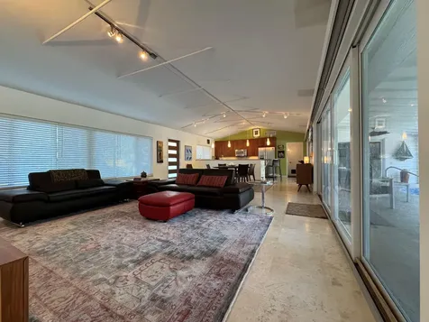 2701 NE 27th Court Fort Lauderdale FL 33306