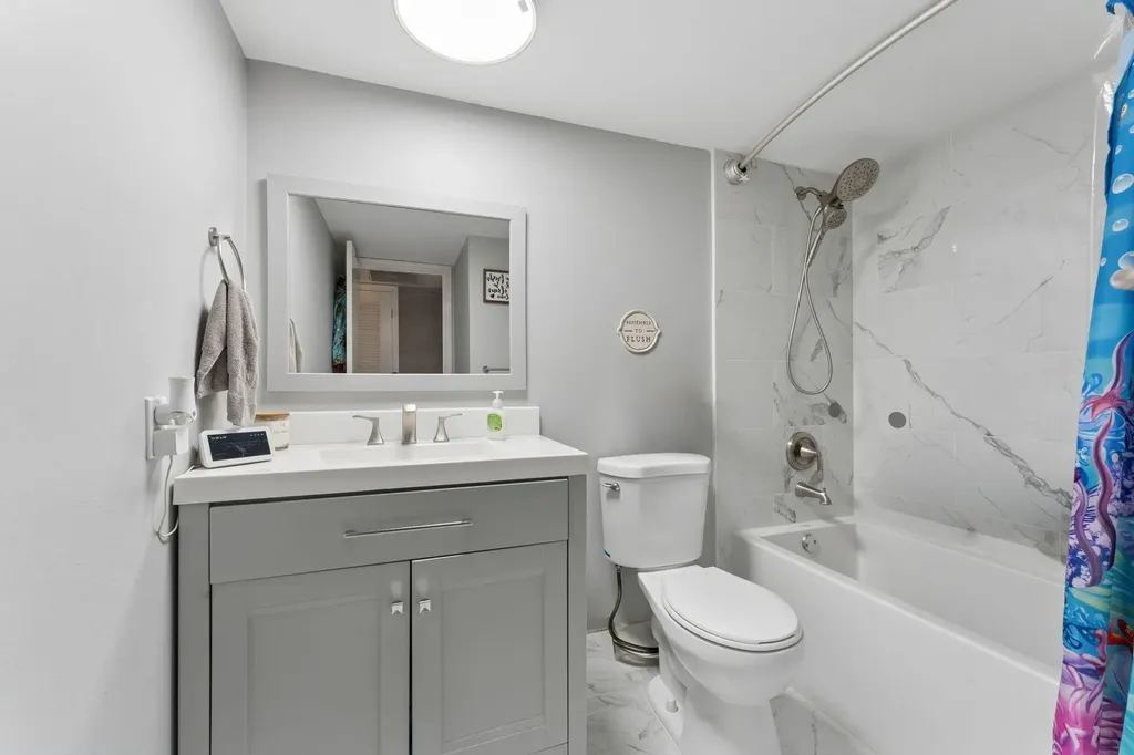 1425 Oxford Lane Boynton Beach FL 33426