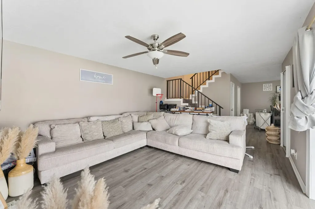 1425 Oxford Lane Boynton Beach FL 33426