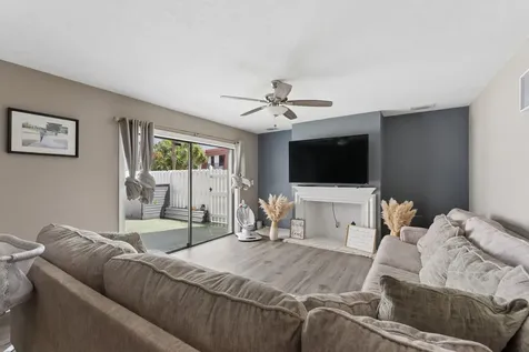 1425 Oxford Lane Boynton Beach FL 33426