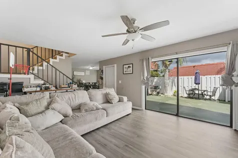 1425 Oxford Lane Boynton Beach FL 33426