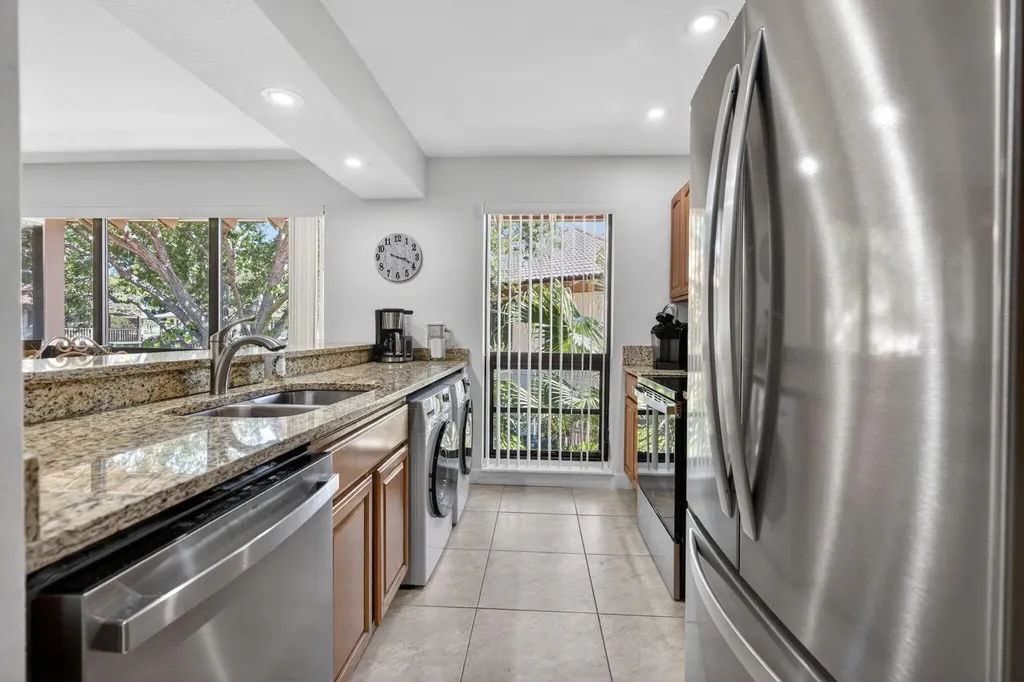 368 Brackenwood Circle Palm Beach Gardens FL 33418