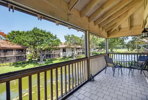 368 Brackenwood Circle Palm Beach Gardens FL 33418